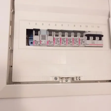 Apartma Nadja With Private Parking דירה לובליאנה