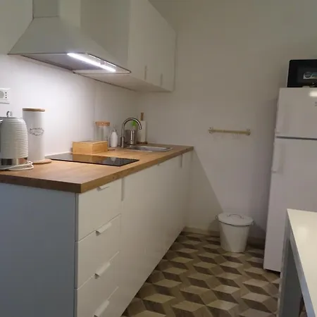Apartma Nadja With Private Parking Lublaň